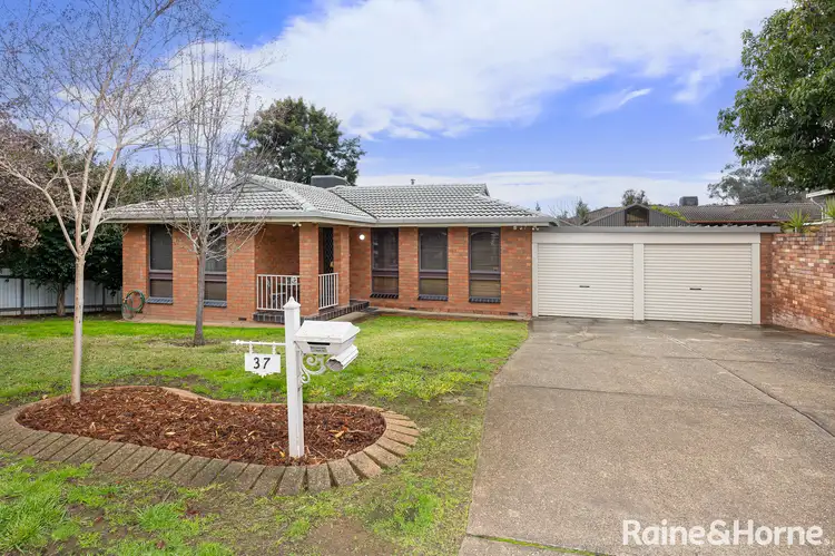 37 Waranga Avenue, Mount Austin NSW 2650