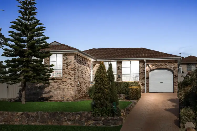 1 & 1a Danube Crescent, Kearns NSW 2558
