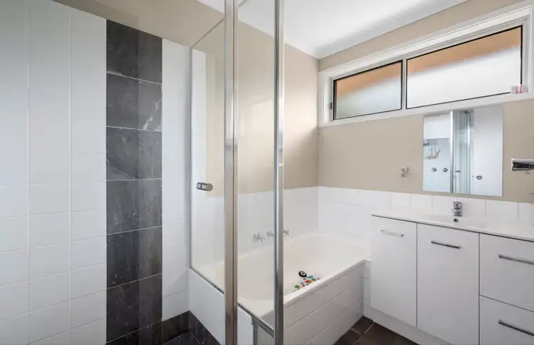 Fifth view of Homely house listing, 20 Talgarno Court, Thurgoona NSW 2640