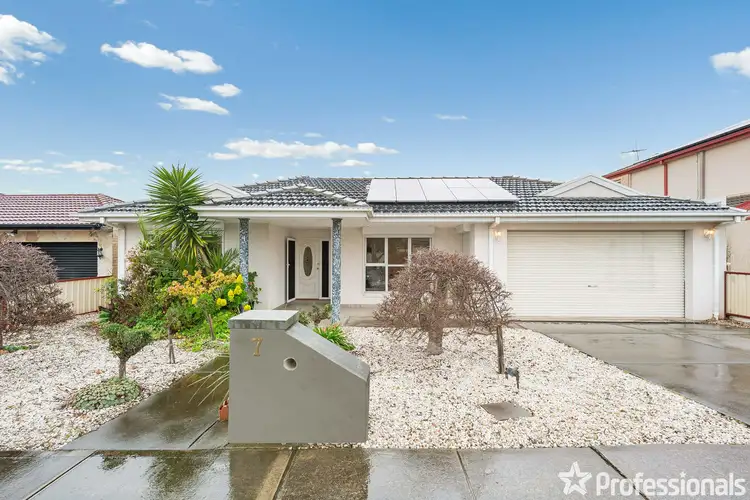 Main view of Homely house listing, 7 Hillcrest Drive, Hillside VIC 3037
