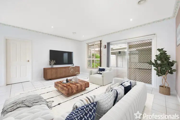 Third view of Homely house listing, 7 Hillcrest Drive, Hillside VIC 3037