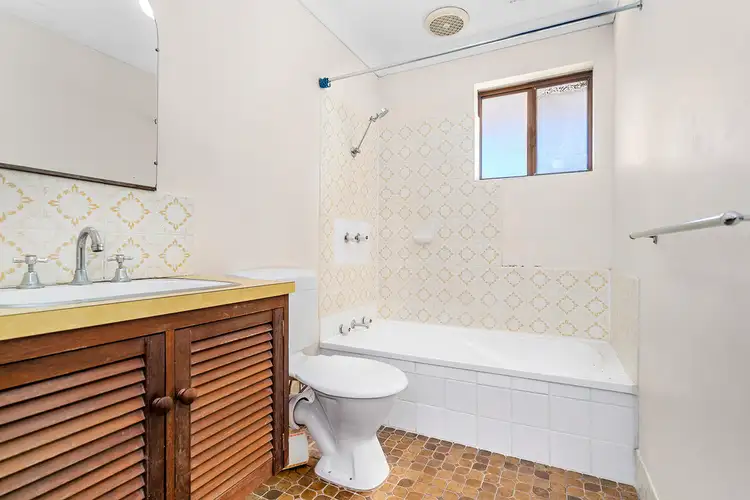 Sixth view of Homely unit listing, 1/125 Railway Street, Bluff Point WA 6530