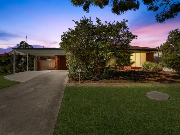 6 Horseshoe Circuit, St Clair NSW 2759