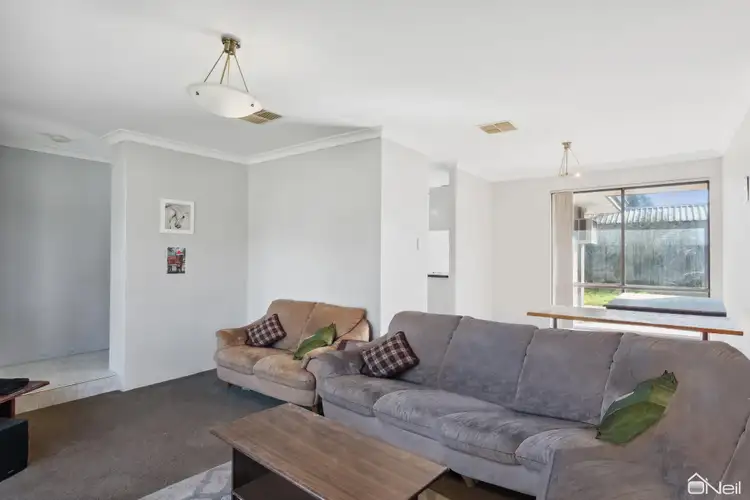 Sixth view of Homely house listing, 4 Dollis Way, Camillo WA 6111