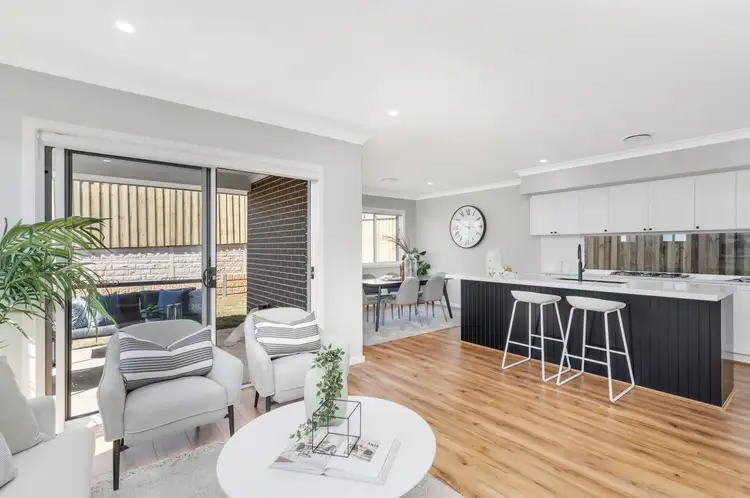 8 Bat Street, Box Hill NSW 2765