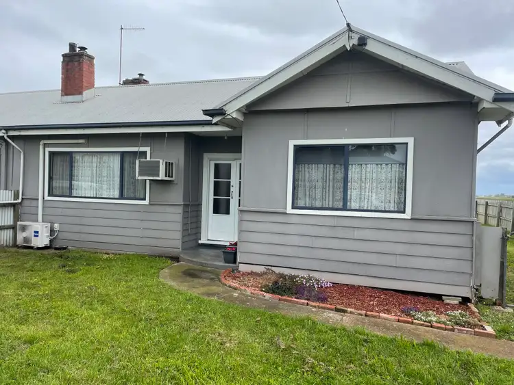 523 Corangamite Lake Road