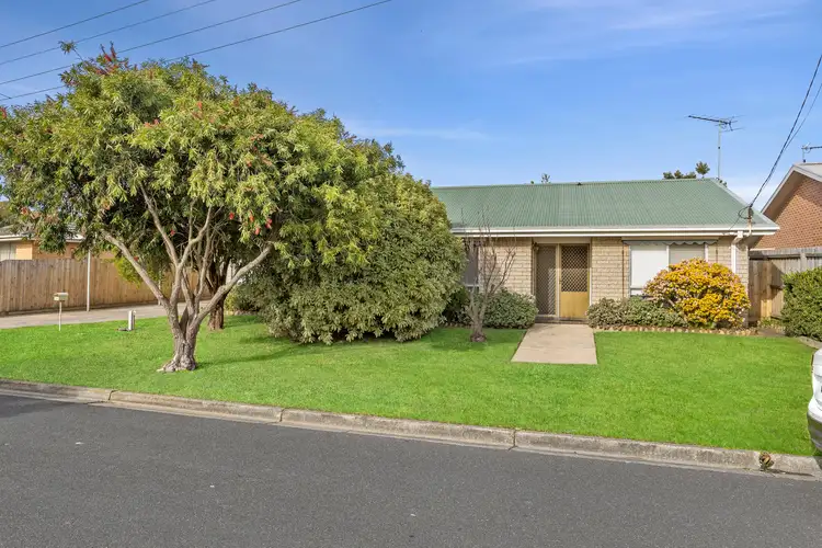 14 William Street, Leopold VIC 3224
