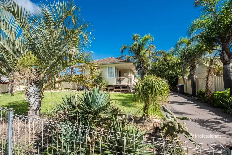 24 Diosma Street, Rangeway WA 6530