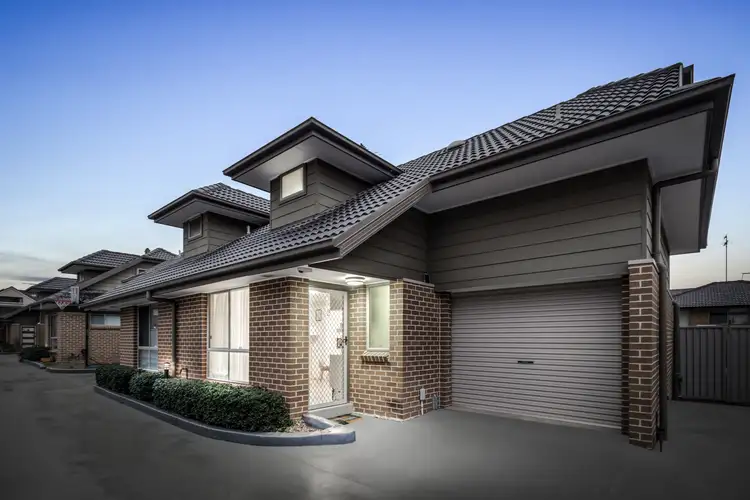 2/60 Brisbane Street, Oxley Park NSW 2760