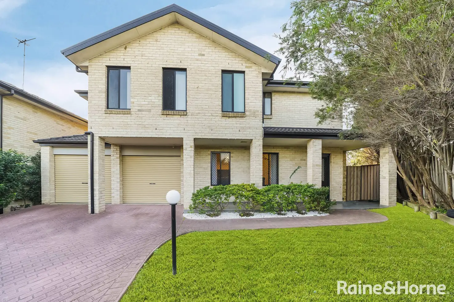 Main view of Homely townhouse listing, 4/2A Collis Place, Minto NSW 2566