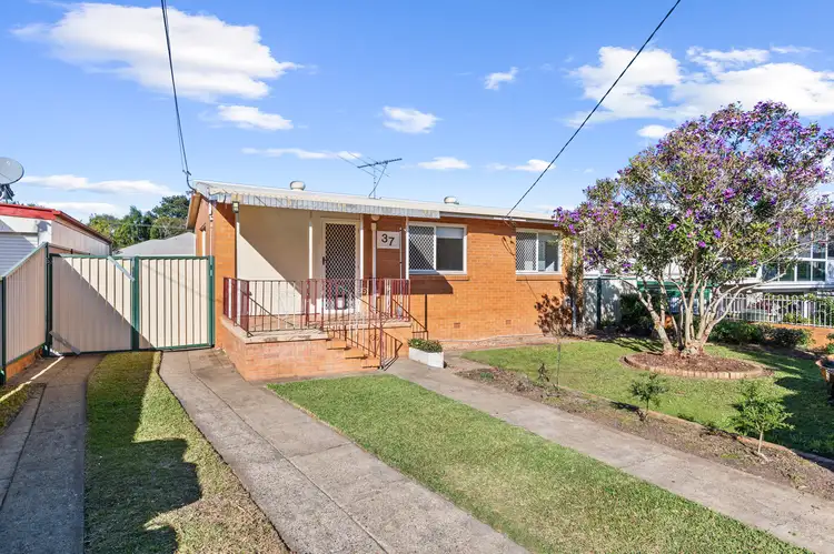 37 Hemsworth Street, Acacia Ridge QLD 4110