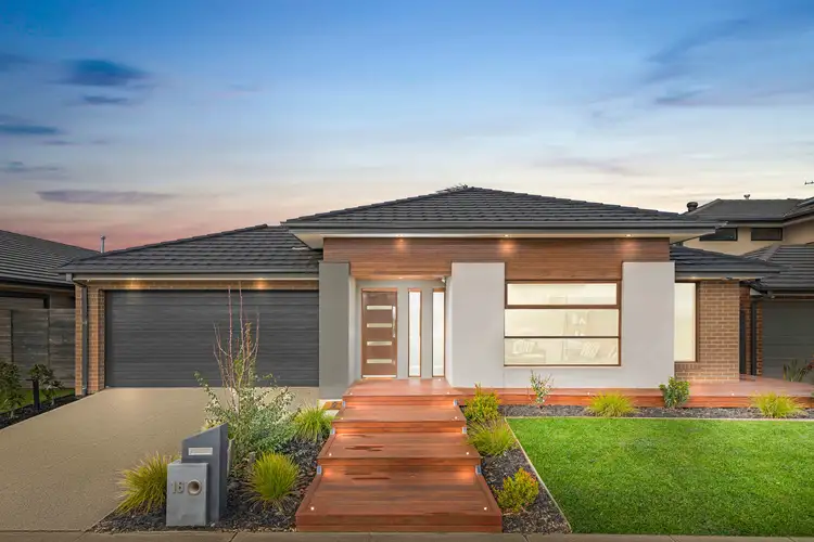 16 Cherrywood Avenue, Manor Lakes VIC 3024