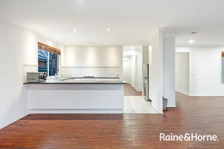 Fifth view of Homely house listing, 8 Middleham Close, Cranbourne West VIC 3977