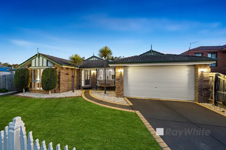 6 Bernard Court, Narre Warren South VIC 3805