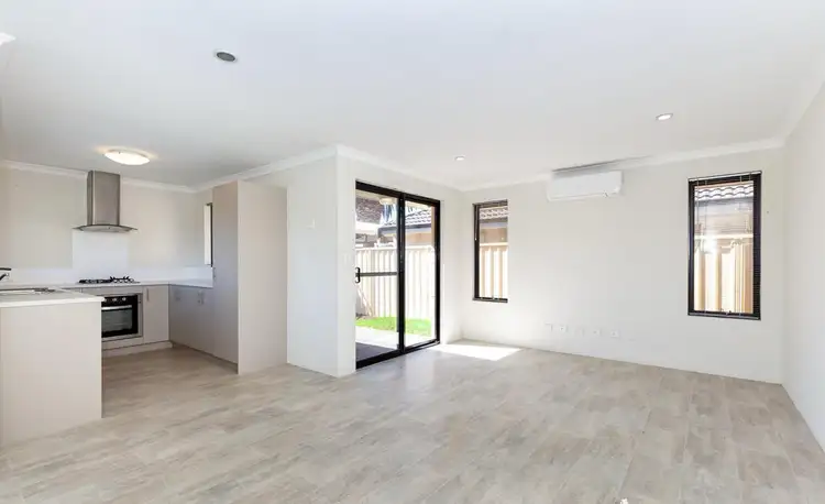 Sixth view of Homely house listing, 1/160 Cammillo Road, Kelmscott WA 6111