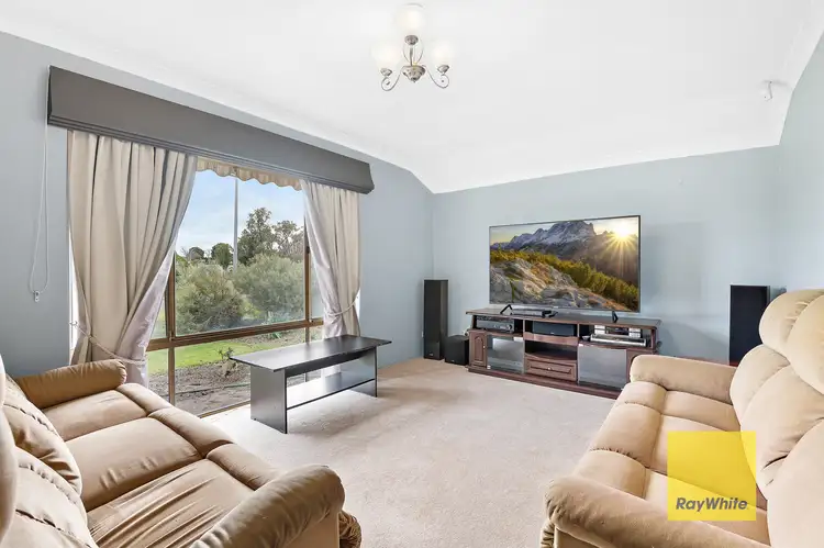 54 Bottlebrush Drive, Thornlie WA 6108