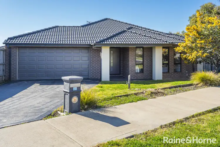 64 Rosenthal Boulevard, Sunbury VIC 3429