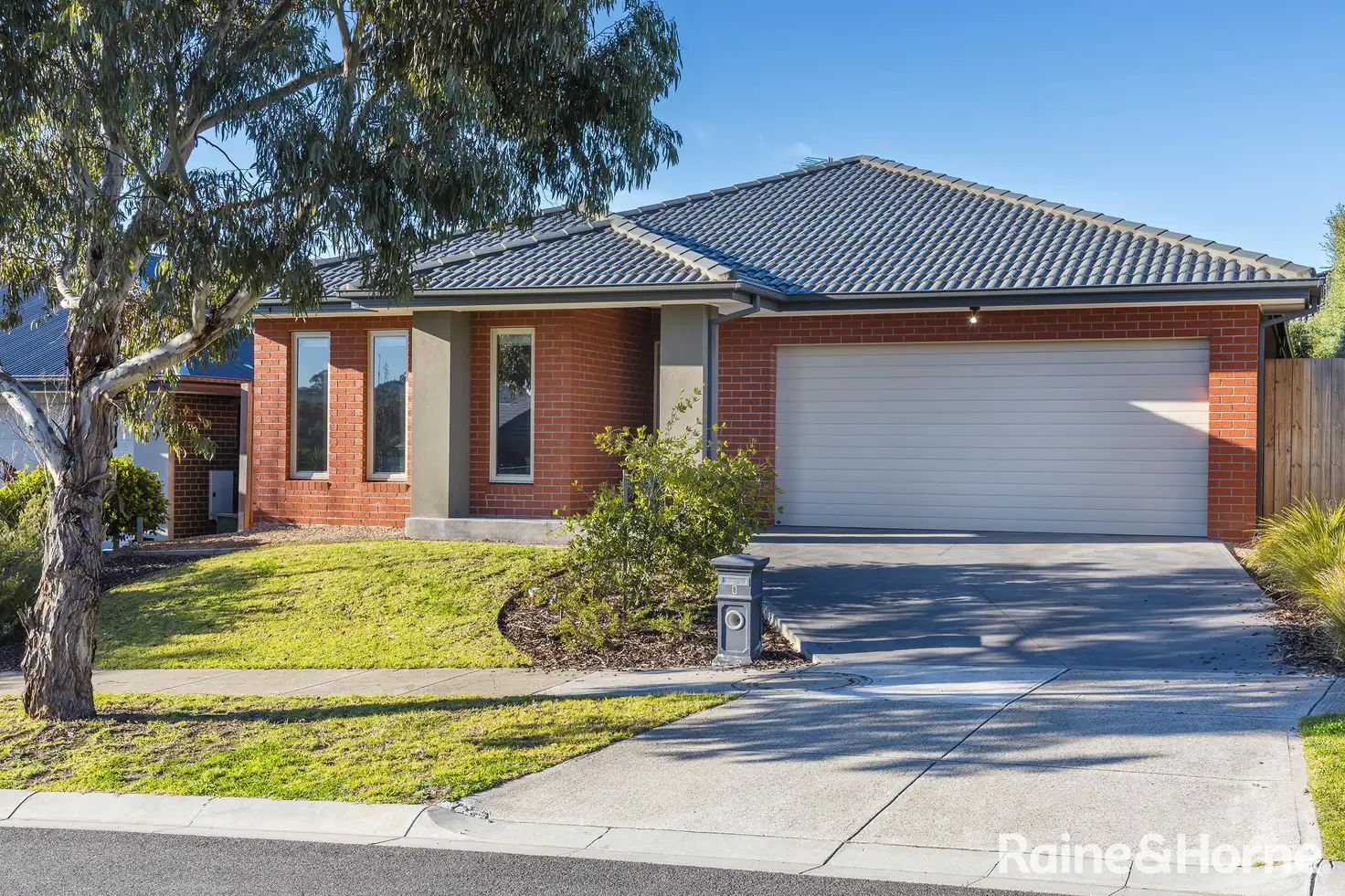 Main view of Homely house listing, 8 Eileens Way, Sunbury VIC 3429