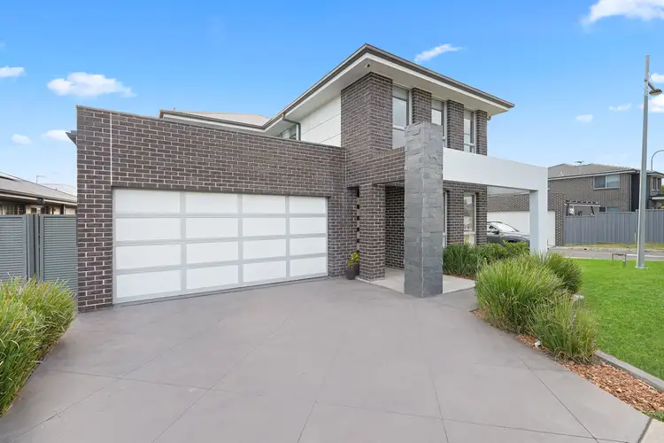 4 Middleridge Drive, Glenmore Park NSW 2745