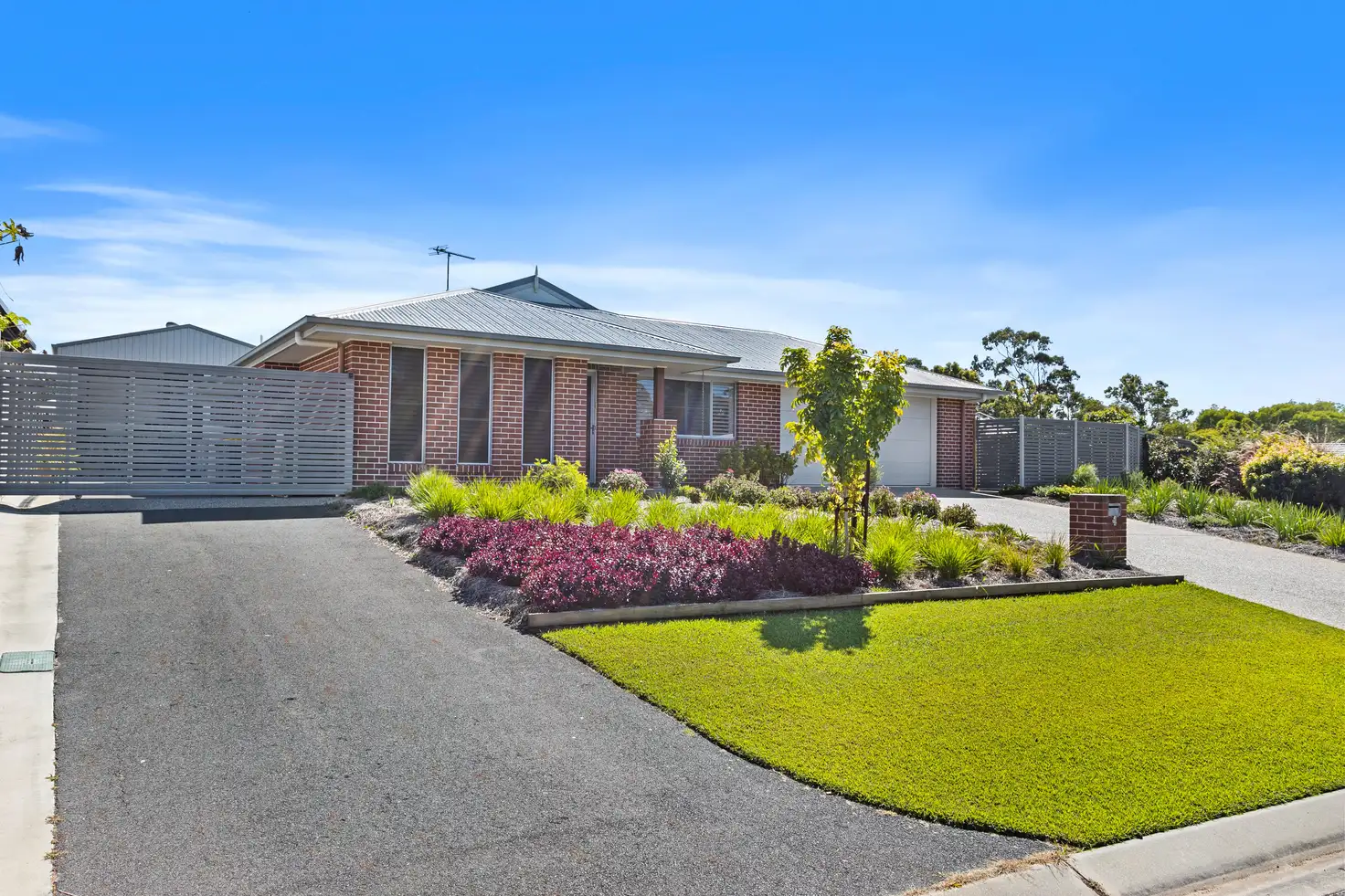 Main view of Homely house listing, 4 Fitzroy Drive, Hidden Valley QLD 4703