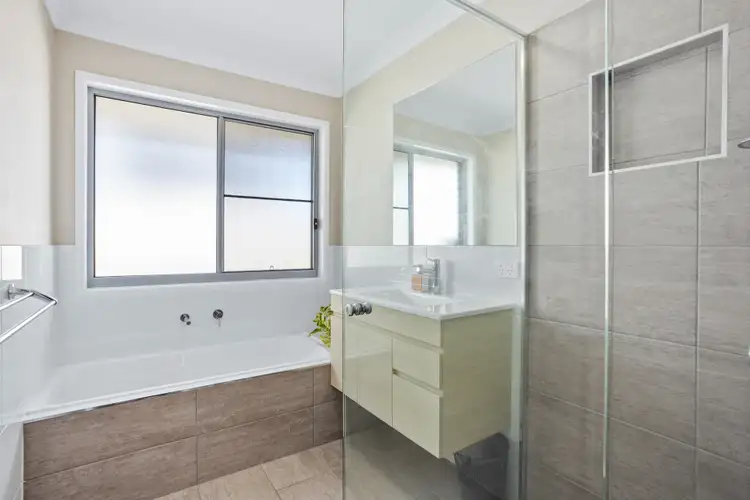 Sixth view of Homely house listing, 4 Fitzroy Drive, Hidden Valley QLD 4703