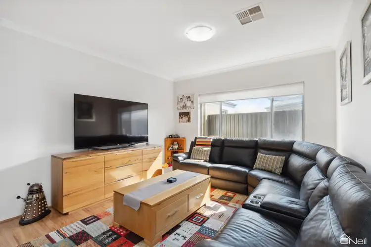 Sixth view of Homely house listing, 5 Beetzee Way, Champion Lakes WA 6111