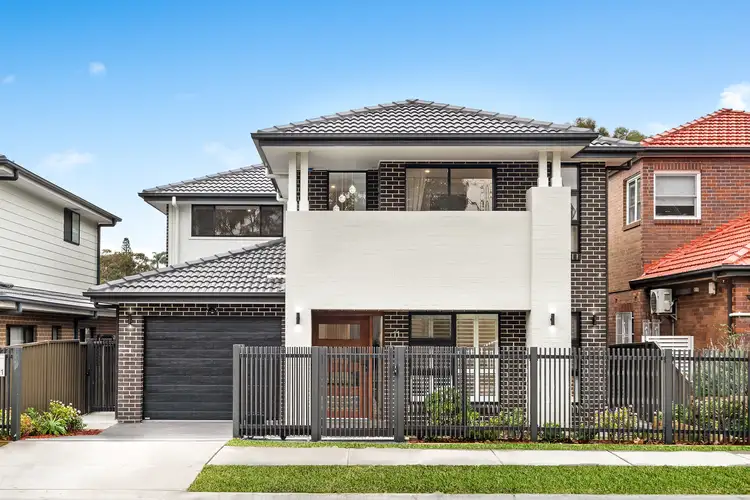 11 Kingsgrove Avenue, Kingsgrove NSW 2208