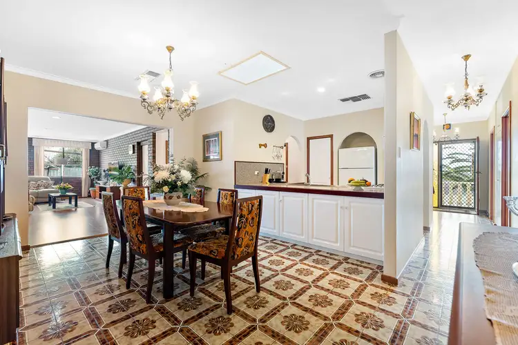 Sixth view of Homely house listing, 2 Steinbeck Place, Spearwood WA 6163