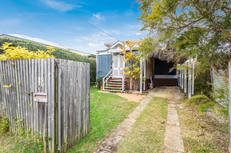18 Hawthorne Street, Woody Point QLD 4019