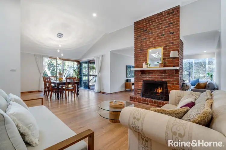 Second view of Homely house listing, 6 Manfred Court, Sunbury VIC 3429