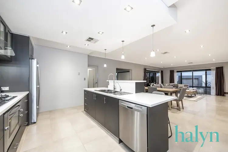 Sixth view of Homely house listing, 5 Belcastro Way, Madeley WA 6065