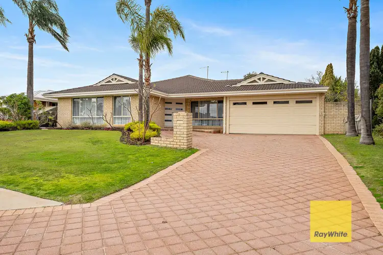 18 Dryandra Way, Thornlie WA 6108