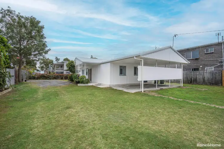 12 Campbell St, Torquay QLD 4655