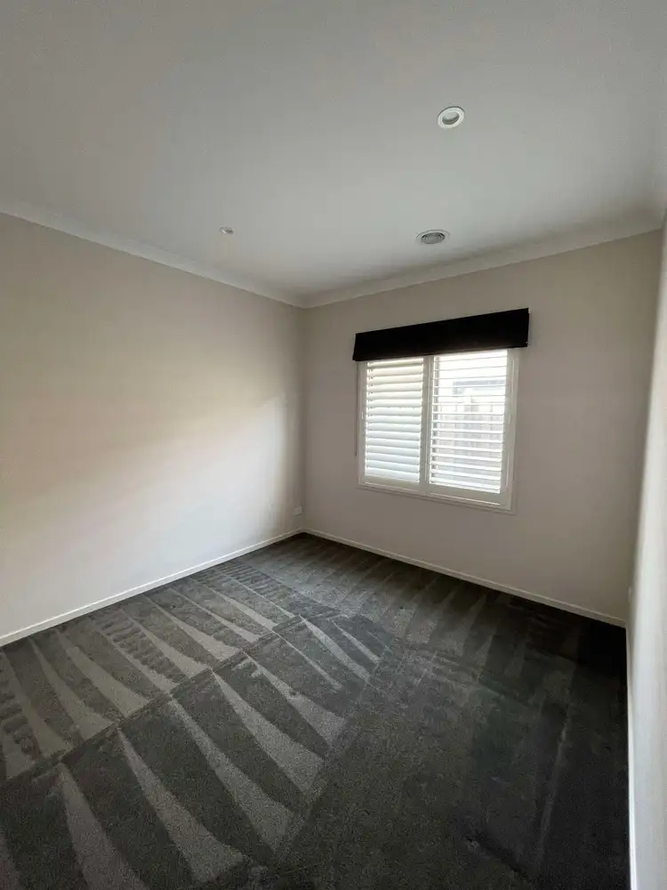Fifth view of Homely house listing, 9 Pelham Drive, Clyde VIC 3978