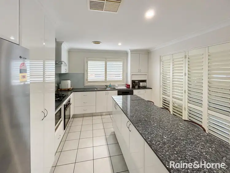 Sixth view of Homely house listing, 2 Gold Court, Young NSW 2594