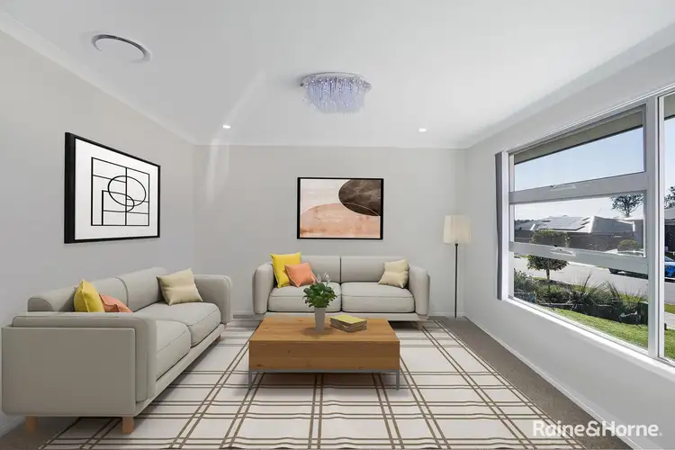 Sixth view of Homely house listing, 10 Silvarum Street, Chisholm NSW 2322