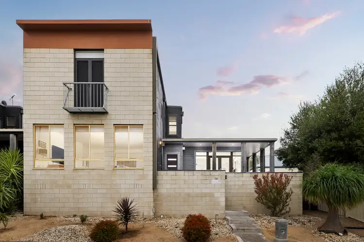 11 Outlook Way, Sunbury VIC 3429