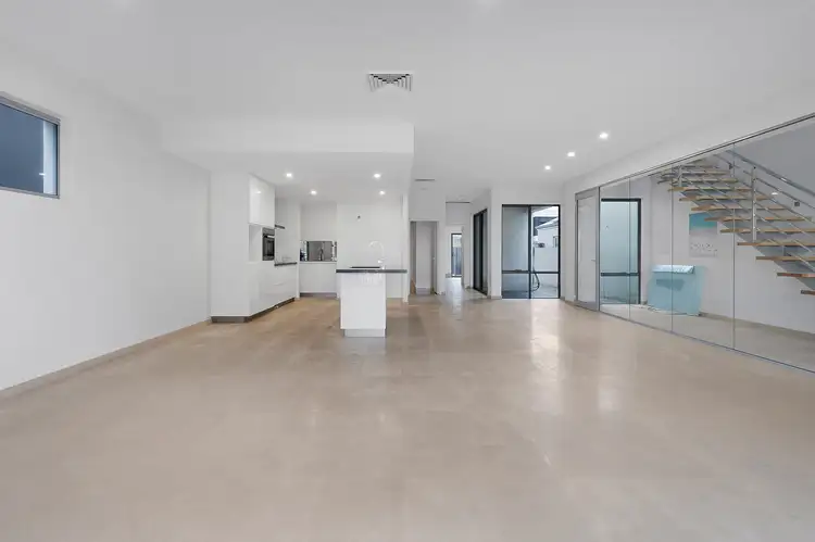 55 Caledonia Loop, North Coogee WA 6163