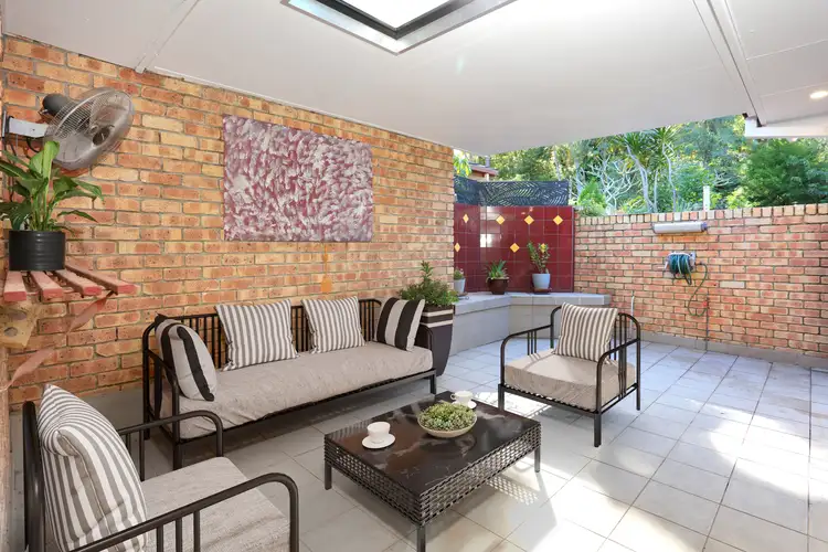 Main view of Homely townhouse listing, 2/8 Kilpatrick Court, Highland Park QLD 4211