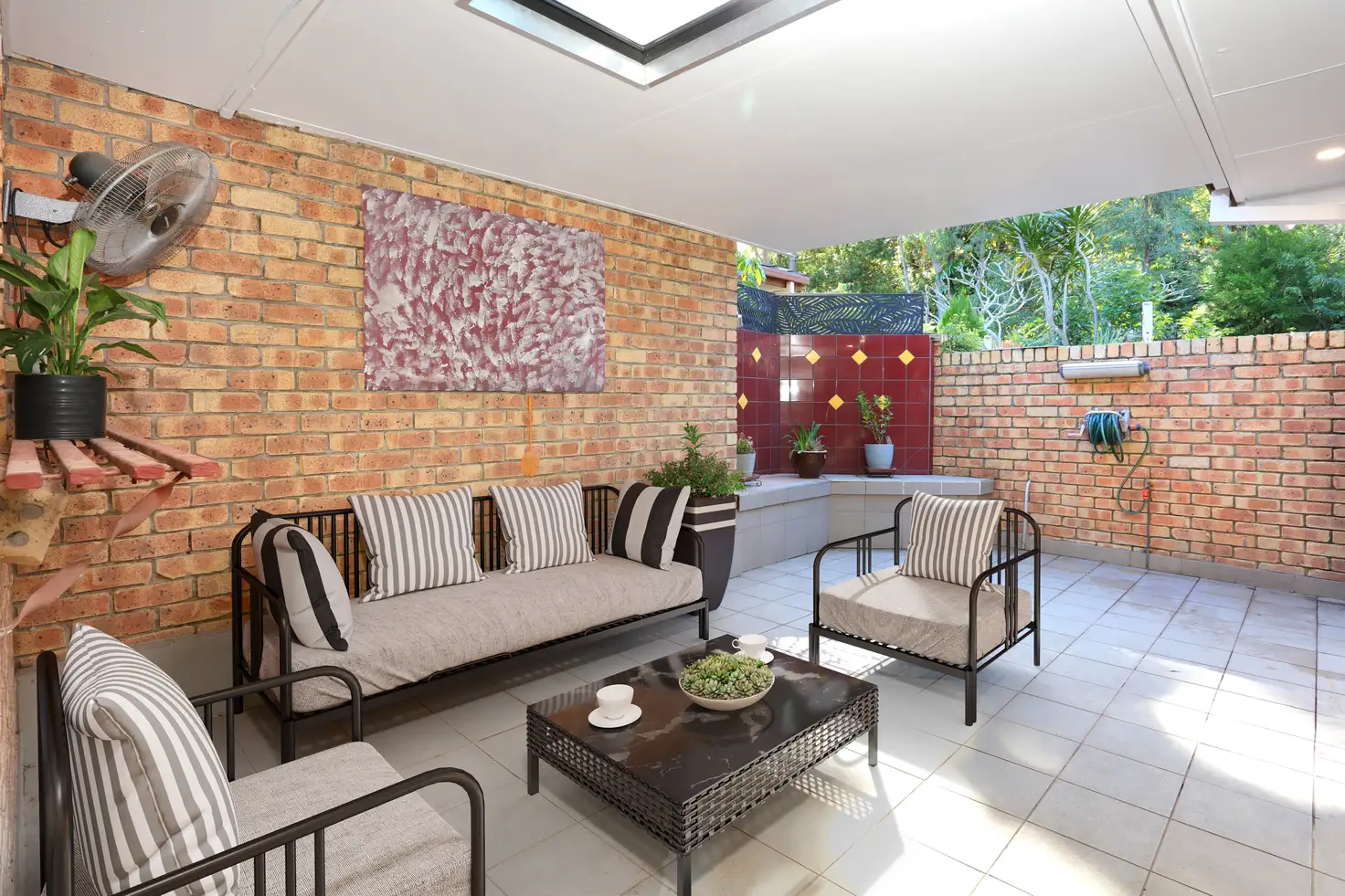 Main view of Homely townhouse listing, 2/8 Kilpatrick Court, Highland Park QLD 4211