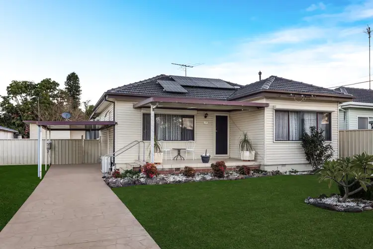 21 Dan Crescent, Colyton NSW 2760