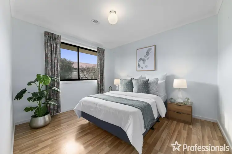 Sixth view of Homely house listing, 4 Trident Close, Keilor Downs VIC 3038