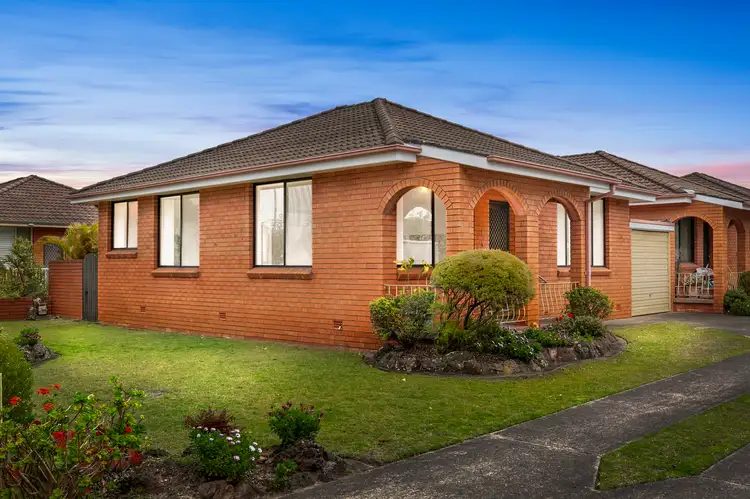 Main view of Homely villa listing, 1/9-11 Alfred Street, Ramsgate Beach NSW 2217