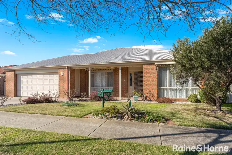 7 Renton Court, Sunbury VIC 3429
