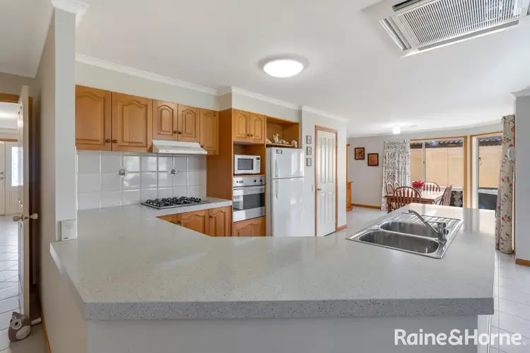 Sixth view of Homely house listing, 7 Renton Court, Sunbury VIC 3429
