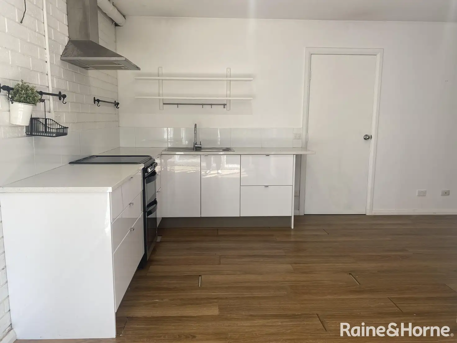 Main view of Homely unit listing, 423b The Entrance Road, Erina NSW 2250