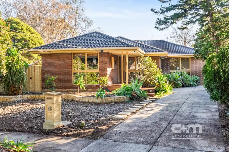 10 Chris Court, Oak Park VIC 3046