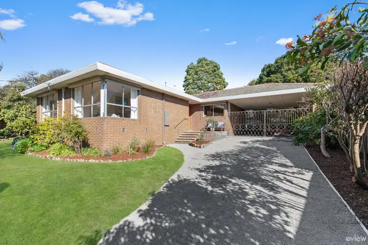 27 Santa Barbara Drive, Frankston VIC 3199