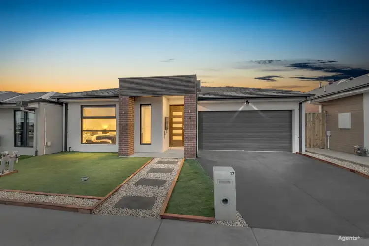 17 Titchfield Road, Donnybrook VIC 3064