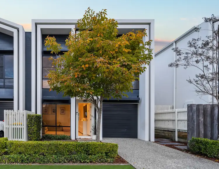 9/1 Residences Circuit, Pimpama QLD 4209